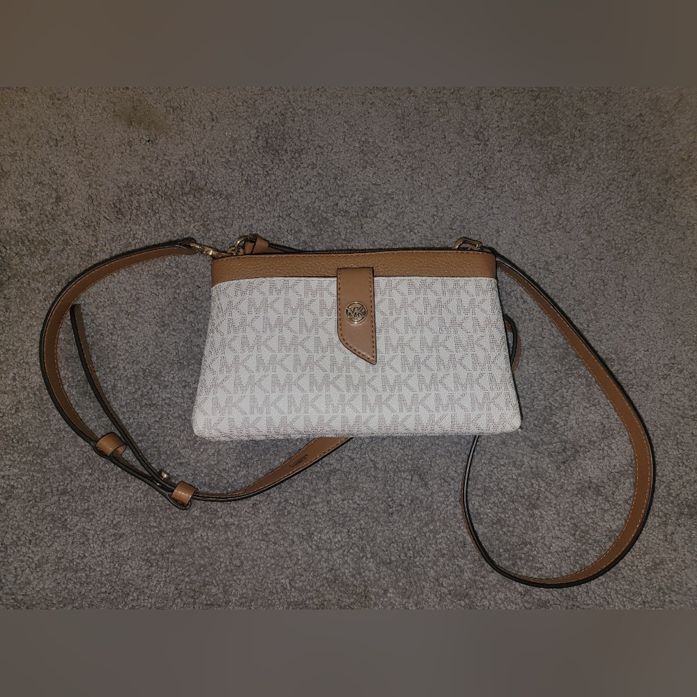 Michael Kors Crossbody Bag
